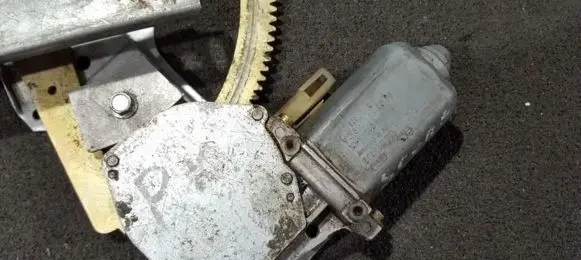 Ford Scorpio Front door window regulator motor 0130821332 95gb14a389ca