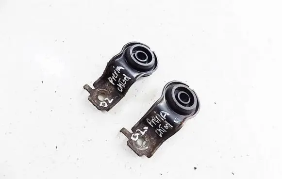 Toyota Previa (XR30, XR40) II Radiator mount bracket