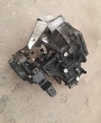 Volkswagen Polo V 6R Manual 5 speed gearbox MZL