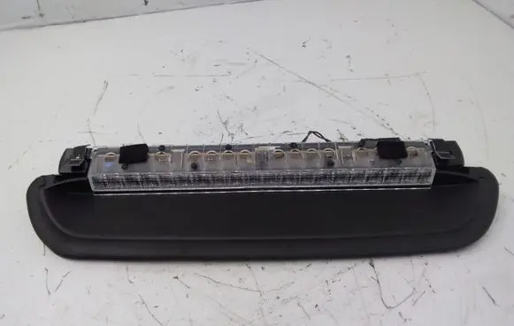 BMW 5 E60 E61 Third/center stoplight 6927017