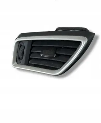 Nissan Qashqai Dashboard side air vent grill/cover trim 687614EH0A