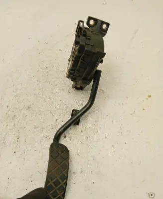 Audi A2 Accelerator throttle pedal 8Z2721523C 6PV00777017