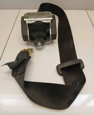 Audi A6 S6 C6 4F Rear seatbelt 4F0857805E