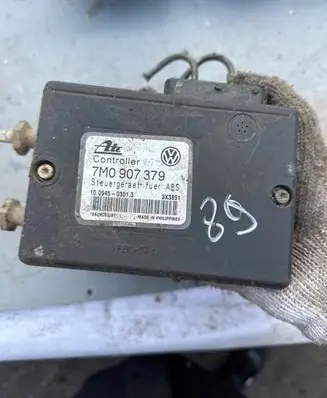 Volkswagen Sharan ABS Pump 7M0907379 1009603013
