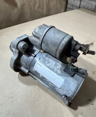Ford Turneo Courier Starter motor 8V2111000AE