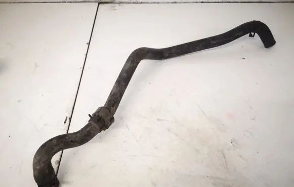 Volkswagen Touareg I Engine coolant pipe/hose