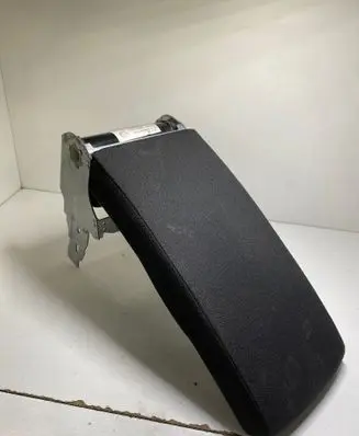 Volkswagen PASSAT B6 Armrest 3C0864207M