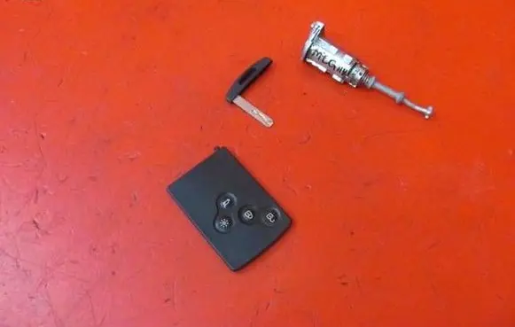 Renault Megane III Front door lock (next to the handle) MEGANE3WKLADKAKLUC