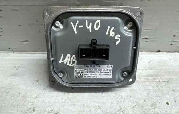 Volvo V40 Light module LCM 10490050680 162220723 A2C99886901