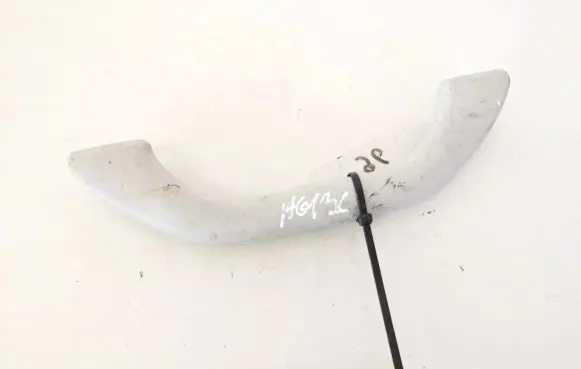 Audi A4 S4 B5 8D Front interior roof grab handle 8d0857607