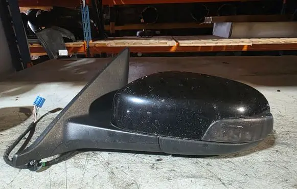 Front door electric wing mirror