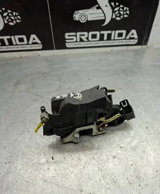 Mercedes-Benz E W210 Front door lock 2027204435