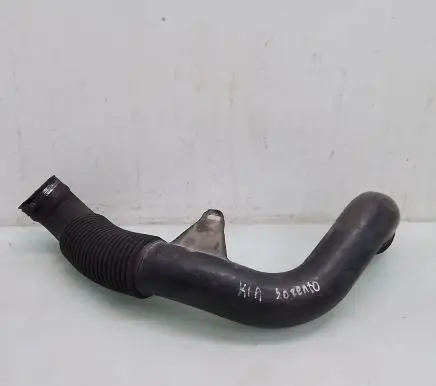 KIA Sorento Air intake hose/pipe