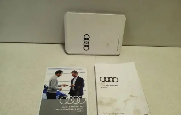 Audi e-tron User manual 