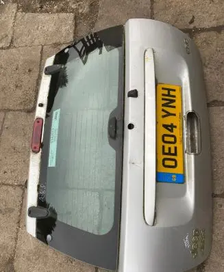 Jeep Grand Cherokee (WJ) Tailgate/trunk/boot lid
