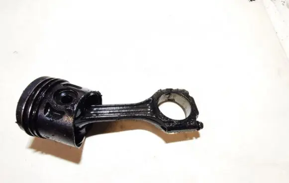 Audi A4 S4 B5 8D Piston with connecting rod 028H