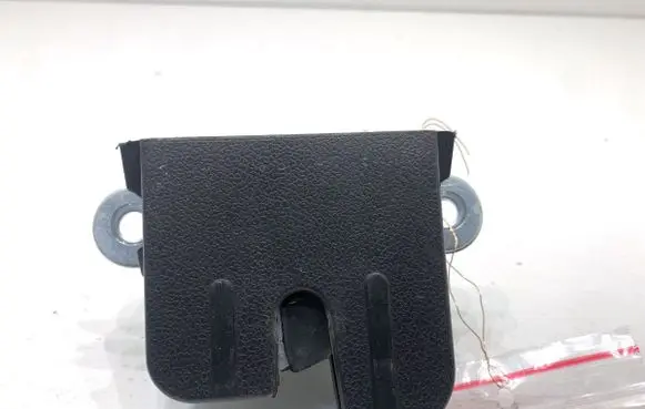 Volkswagen Touran I Tailgate exterior lock
