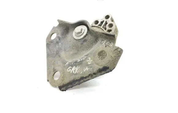 Ford Fusion Engine mount bracket