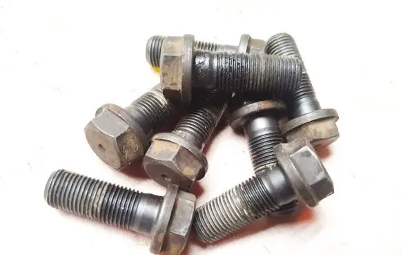 Subaru Outback Nuts/bolts 
