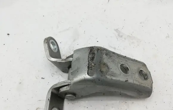 Toyota Avensis T250 Front door upper hinge NOCODE