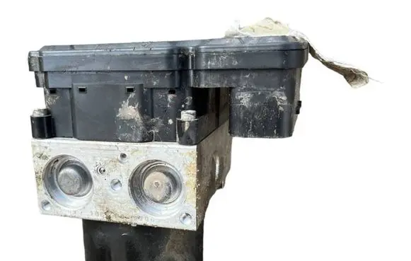 Ford Focus ABS Pump 100096101943 612614006F3 28561198093