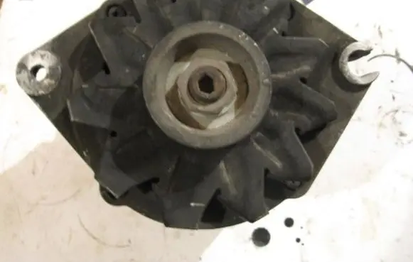 Peugeot 405 Generator/alternator 0986032790 20I 0120480258