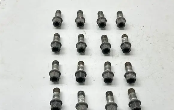 Nuts/bolts