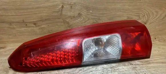 Volvo V70 Rear/tail lights