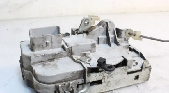 Peugeot Partner Front door lock