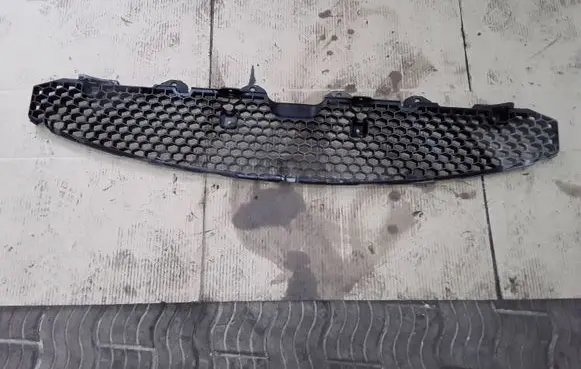 KIA Carens II Front bumper lower grill 865611D010