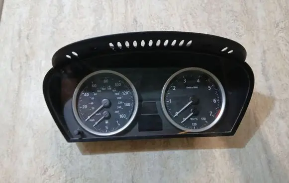 BMW 5 E60 E61 Speedometer (instrument cluster) A2C53103634