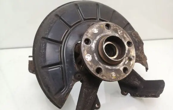 Volkswagen Jetta V Front wheel hub spindle knuckle