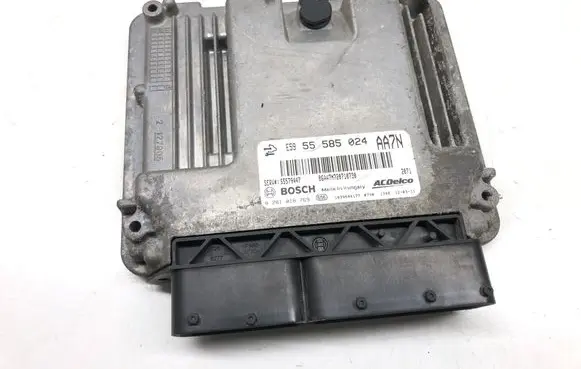 Opel Zafira C Engine control unit/module ECU 0281018769