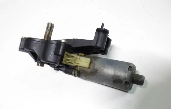 Mercedes-Benz E W212 Seat adjustment motor 0390203323