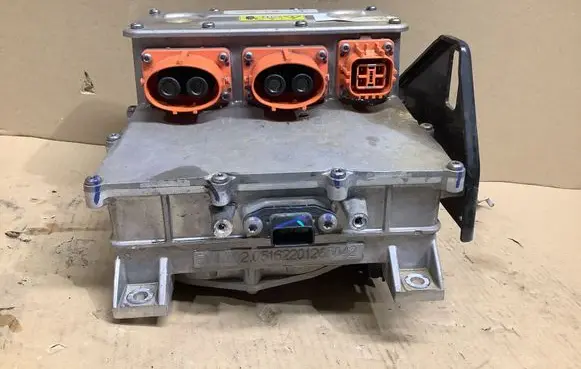 Dacia Spring Voltage converter inverter 290101552R