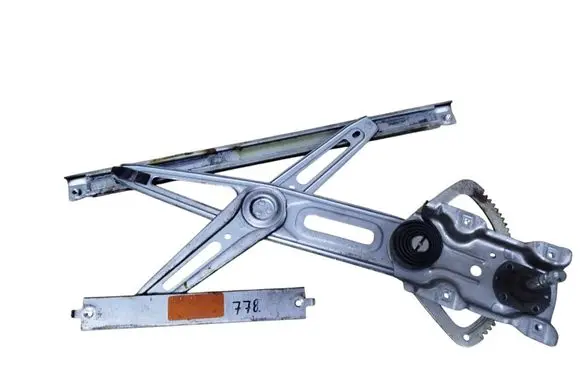 Toyota Yaris Front door manual window regulator 