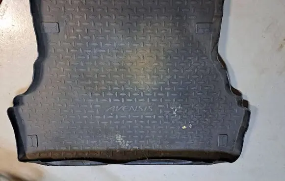 Toyota Avensis T250 Rubber trunk/boot mat liner 