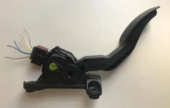 KIA Rio Accelerator throttle pedal 327001RXXX