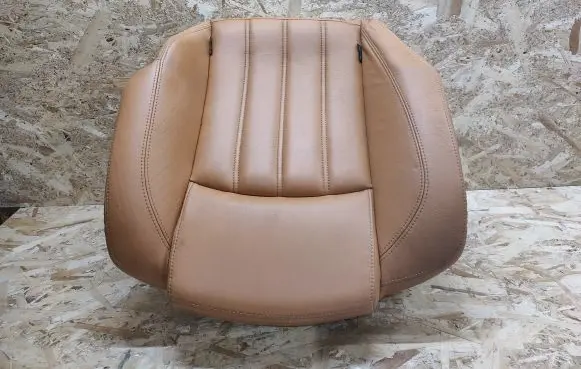 Maserati GranTurismo Rear seat 30899505
