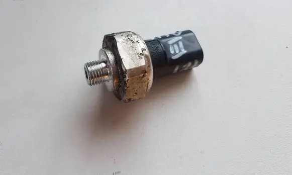 Mercedes-Benz V Class W447 Air conditioning (A/C) pressure sensor 2110000283