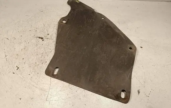 Mitsubishi L200 Front mudguard 