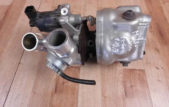 Mitsubishi Eclipse Cross Turbo 1515A357