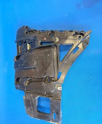 BMW X3 G01 Rear bumper mounting bracket 7400668