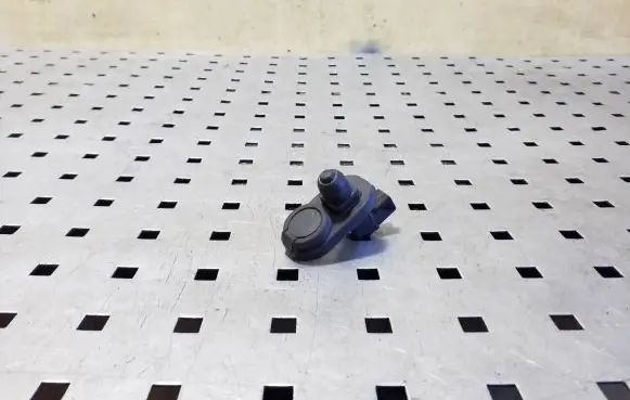 Honda CR-V Front door sensor 