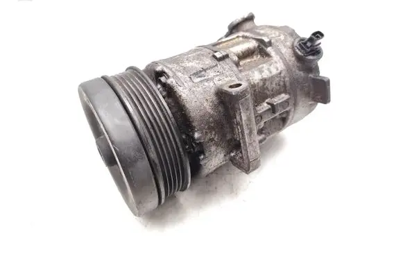 Opel Corsa D Air conditioning (A/C) compressor (pump) 55701200