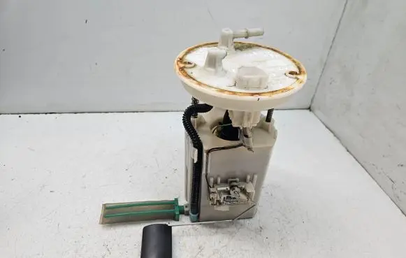 KIA Carens II In-tank fuel pump 311101D200