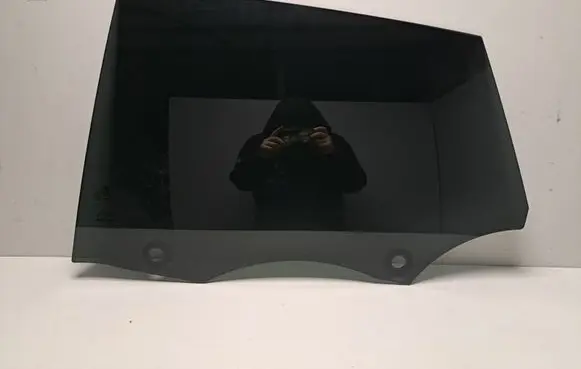 BMW 6 G32 Gran Turismo Rear door window glass 7382563