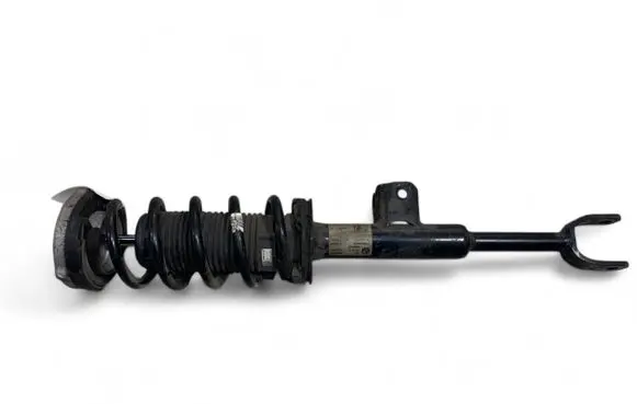 BMW 5 G30 G31 Front shock absorber with coil spring 6866629