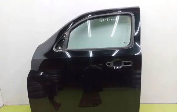 Chevrolet HHR Front door