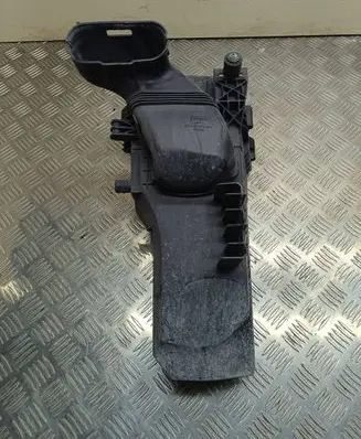 Ford Turneo Courier Air filter box